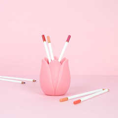 Balvi - Tulip Balvi Pot à crayons Tulip Couleur rose Design original en forme de tulipe Plastique