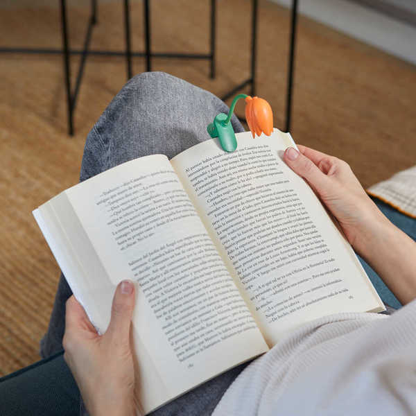 alvi - Tulip Balvi Luz lectura Tulip Color naranja Lámpara flexible con pinza en forma de tulipán pa
