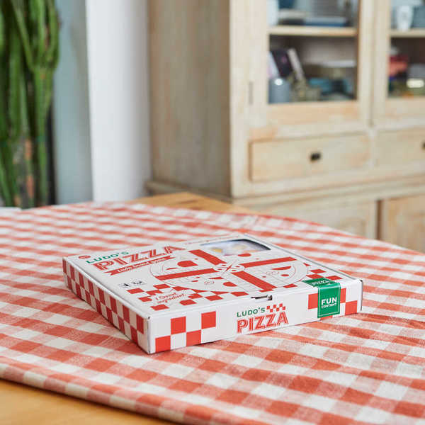 alvi - Ludo's Pizza Balvi Tischspiel Ludo's Pizza „Eile mit Weile“ nachempfundenes Spiel in Form ein