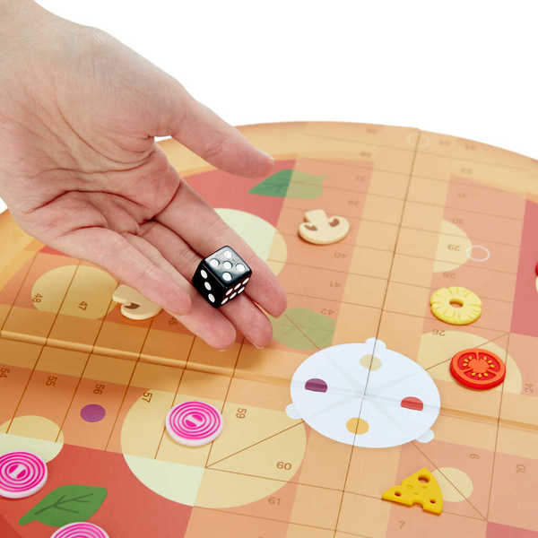 alvi - Ludo's Pizza Balvi Tischspiel Ludo's Pizza „Eile mit Weile“ nachempfundenes Spiel in Form ein