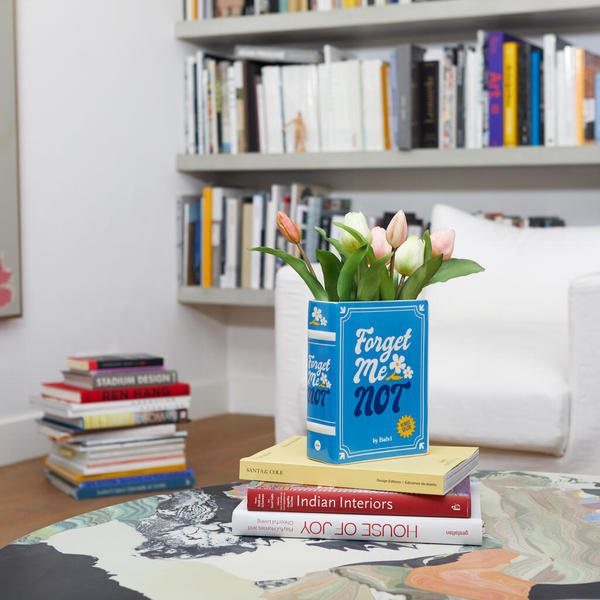 Balvi Florero Book Color azul Dos en uno: decora con libros y flores Cerámica