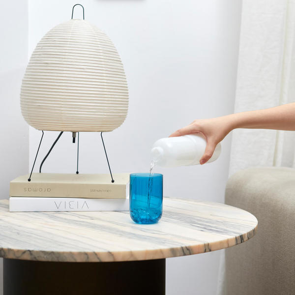 Balvi Botella & Vaso Water Pill Color blanco/azul Una píldora para calmar la sed Vidrio 550ml
