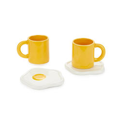Balvi Set tazas café Sunny Side Up Dos tazas con platos en forma de huevo frito Cerámica