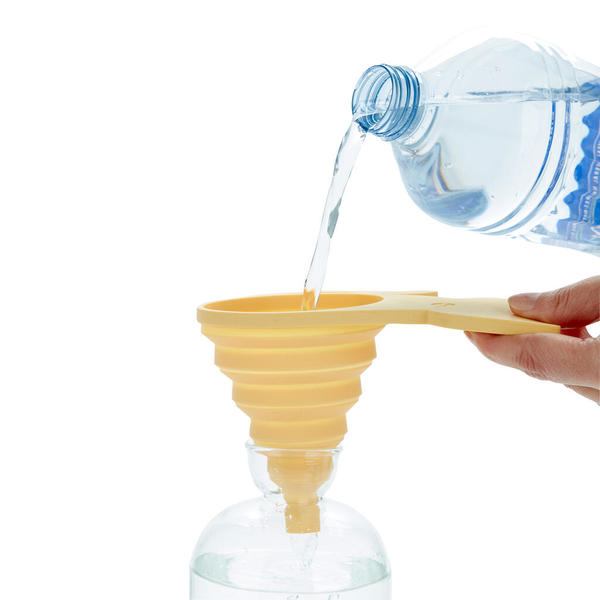 Balvi Entonnoir Meow Couleur orange Pliable, aimanté et en forme de chat Silicone