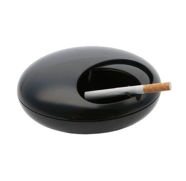 The sliding lid prevents odours