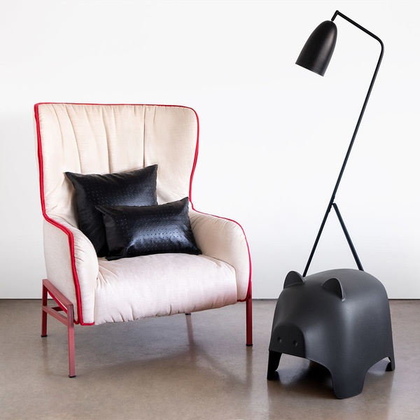 Balvi Taburete Piggy Color gris oscuro Con forma de cerdito Reposapies Para interior y exterior
