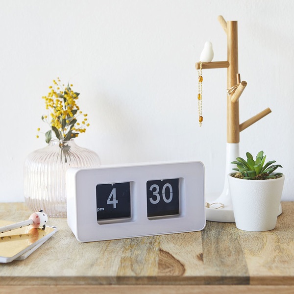 alvi Tischuhr Flip Clock Farbe Weiß Möglichkeit zur Wandbefestigung Retro-Design ABS-KunststoffÄUSSE