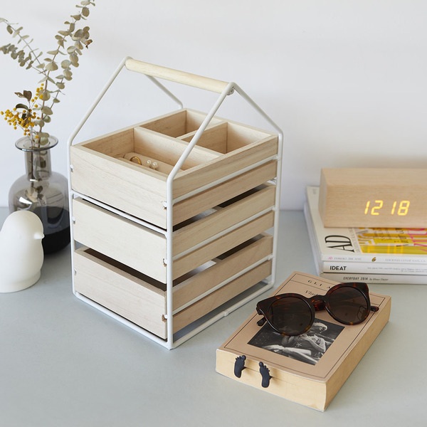 alvi Organiseur bijoux House Couleur blanc Bijoutier avec trois tiroirs en bois Avec poignée Bois/mé