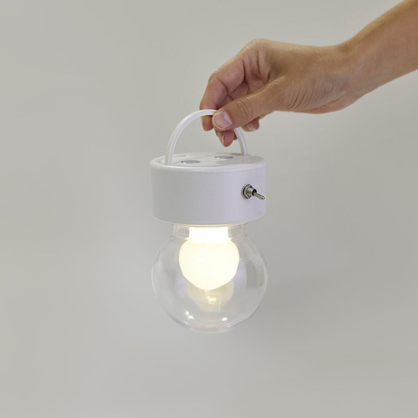 alvi Luce Bulb Colore bianco magnetico con maniglia integrata luce calda Plastica ABS/PETADATTABILE