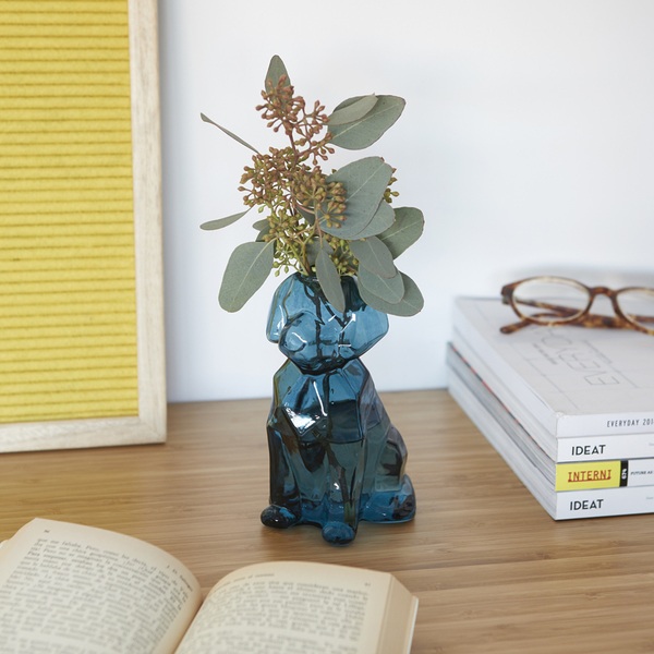 alvi Vase Sphinx Emerald colour Emerald glass vase shaped dog Modern decorative vases Borosilicate 1