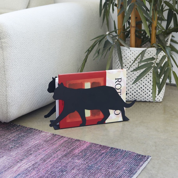 Balvi Revistero Feline Color negro Práctico y decorativo en forma de gato Hierro 21,5 cm