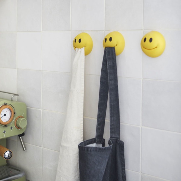 alvi Colgador trapo cocina Smile Set de 3 colgadores Adhesivo 3M Forma de emoticono PlásticoMUY PRÁC