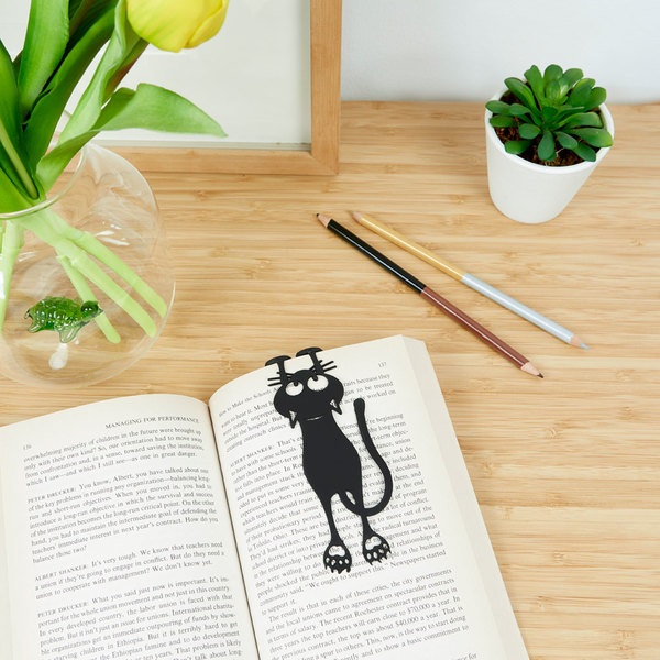 Balvi Marcapáginas Curious Color negro Con forma de gato 12cm Plástico/nylonPRÁCTICO