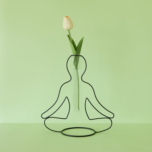 Balvi Florero Silhouette Color negro Jarrón Decorativo en Forma de Postura de Yoga Metal/vidrio
