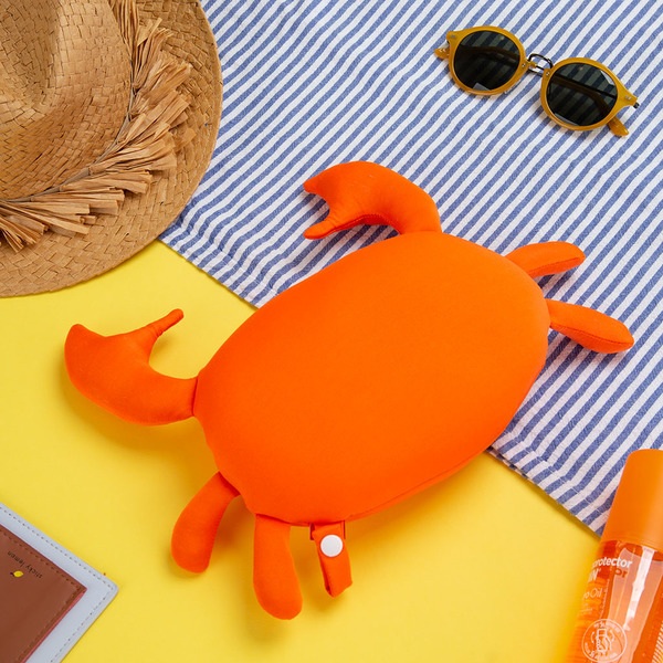 Balvi Cojín veraniego Summer Crab Color rojo Almohada en forma de cangrejo Poliéster