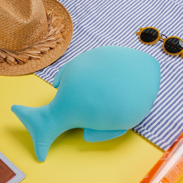 Balvi Cojín veraniego Summer Fish Color azul Almohada en forma de pez Poliéster