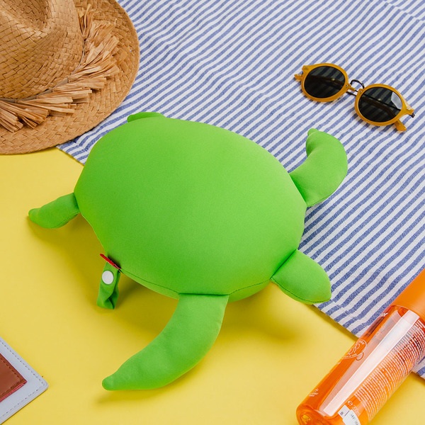 Balvi Cojín veraniego Summer Turtle Color verde Almohada en forma de tortuga de mar Poliéster