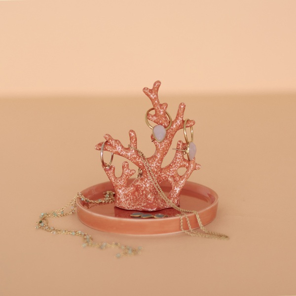 alvi Porta anillos Arrecife Color Coral Un soporte diferente para almacenar tus joyas, con un diseño