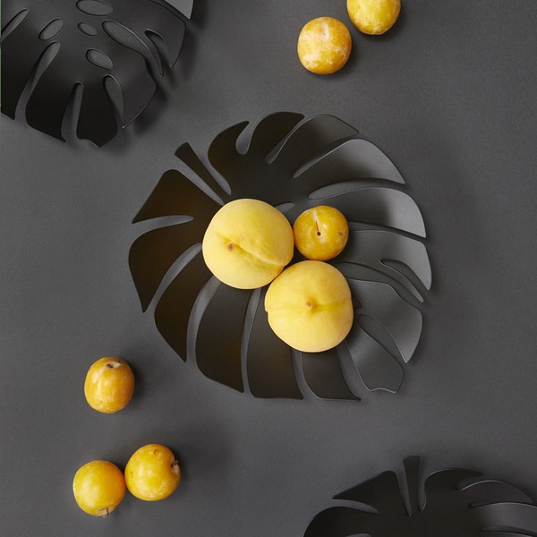 Balvi Frutero Monstera Color Negro Decoración con la planta en tendencia Metal