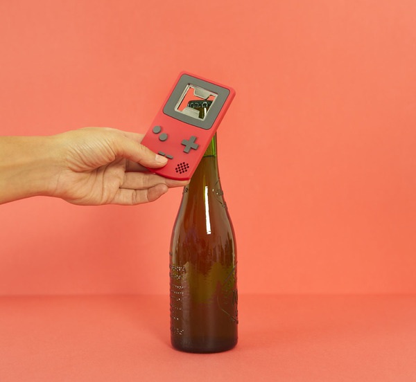 alvi Abrebotellas Start Game Color Rojo Diseño divertido y colorido con forma de Game Boy Plástico/m