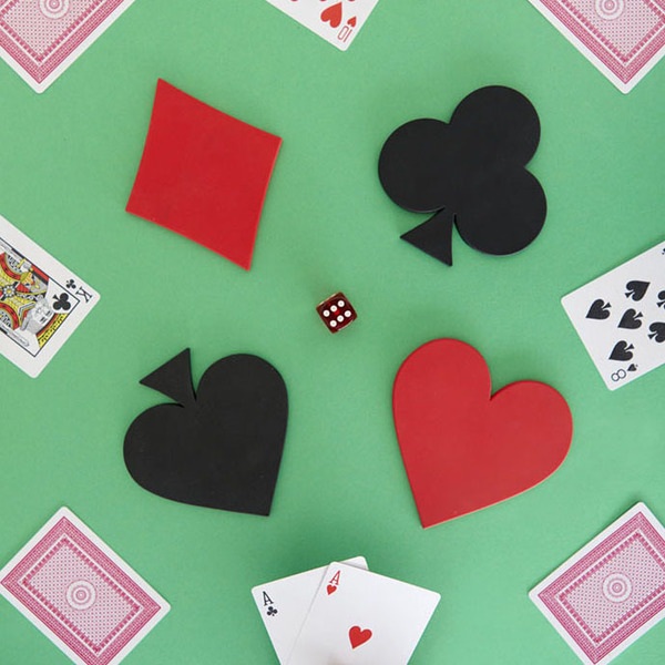 Balvi Posavasos Dealer Diseño original de pintas de juego de naipes Plástico