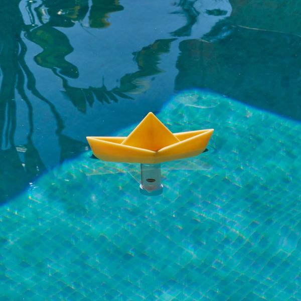 Balvi Termómetro piscina Paper Boat Color Amarillo Barco flotante de origami Plástico 15x16 cm