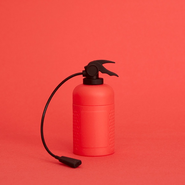 Balvi Infuseur thé ExtTEAnguisher Couleur Rouge Représente un extincteur Silicone
