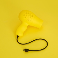 Balvi Infusor té ElectriciTEA Color Amarillo Simula un secador de pelo Silicona