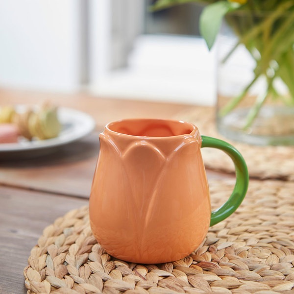 Balvi Henkelbecher Tulip Farbe Orange Tulpenförmige Tasse Keramik 400 ml