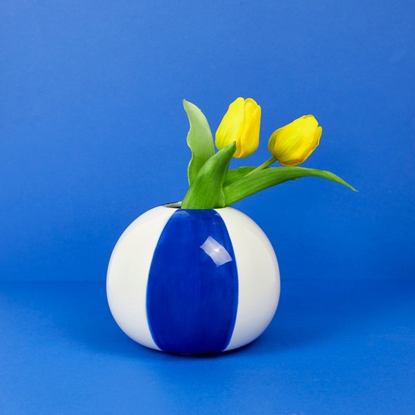 Balvi Vase Beach Ball Couleur bleu En forme de ballon de plage Céramique 13,5x16,5x16,5 cm
