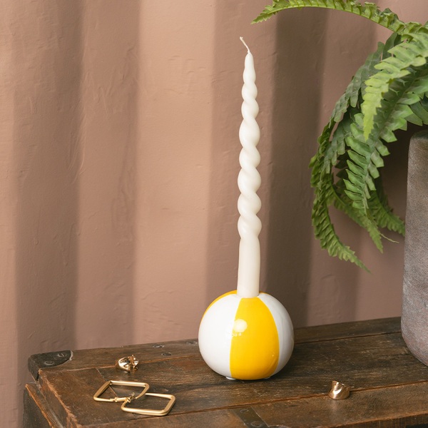 Balvi Candelabro Beach Ball Color amarillo Con forma de pelota de playa Cerámica 8x9,5x9,5 cm