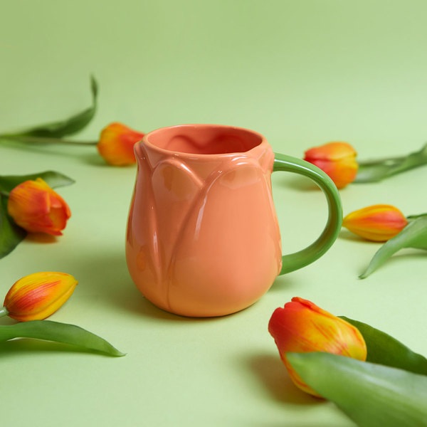 Balvi Henkelbecher Tulip Farbe Orange Tulpenförmige Tasse Keramik 400 ml
