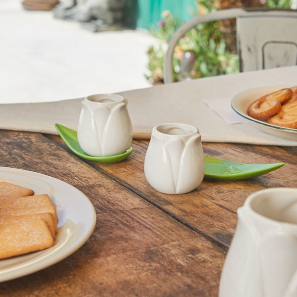 alvi Set tazas café Tulip Color blanco/verde 2 tazas con forma de tulipán y 2 platos con forma de ho