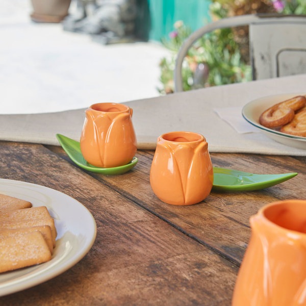 alvi Set coffee cups Tulip Orange/green Color 2 tulip-shaped cups and 2 leaf-shape plates Ceramic (2