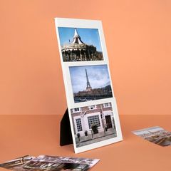 alvi Portafoto Dijon Colore bianco Capacità: 3 foto da 10x15 cm Portafoto da appoggio Plastica 34x16