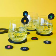 alvi Untersetzer The Coaster Farbe Schwarz Set aus 4 Untersetzern In Schallplattenform Silikon 9 cmP