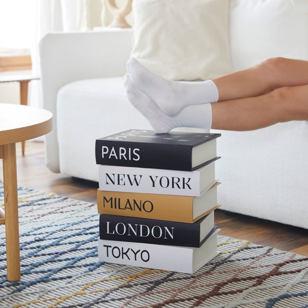 Balvi Mesa Auxiliar Metropolitan Book Stack Con doble almacenaje secreto Madera 38x33x27 cm