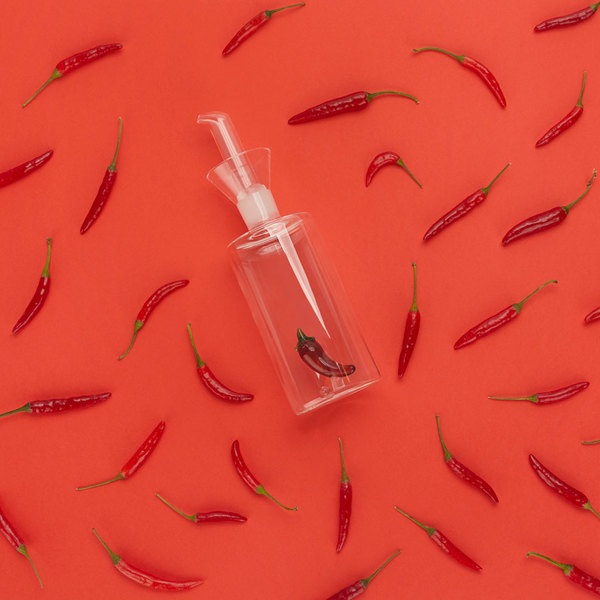 Balvi Ölspender Chilli Mit einem scharfen Chili im Inneren Glas